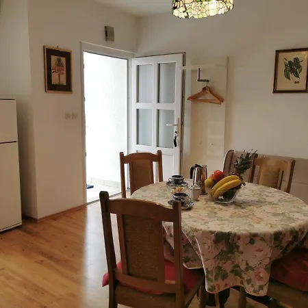 Apartment Emilia