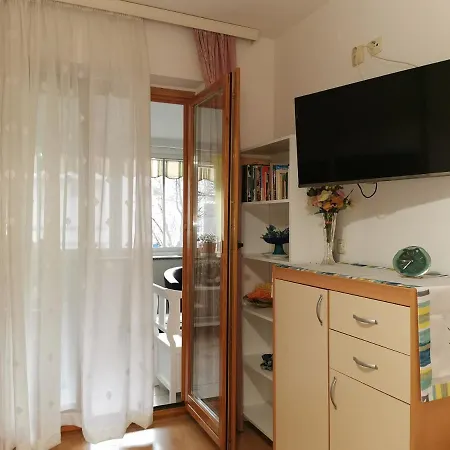 Apartment Emilia Daire
